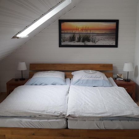 Ferienwohnung Robbe Куксхафен Экстерьер фото